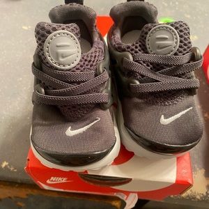 Baby Prestos size 4c. Color black, brand new